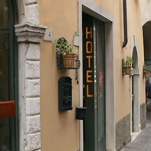 Hotel Modena Old Town, Malcesine