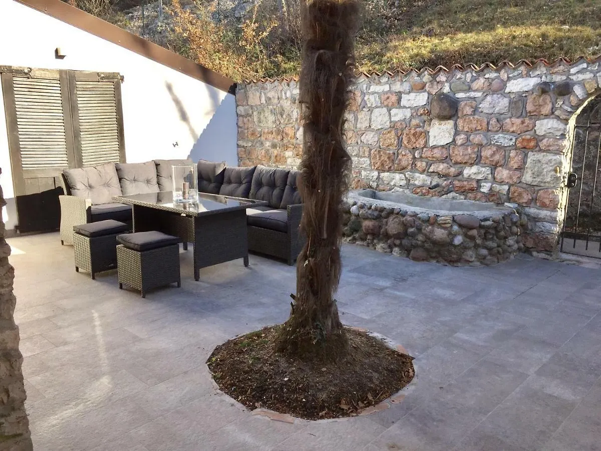 Apartment Villa Candoras Malcesine Italy